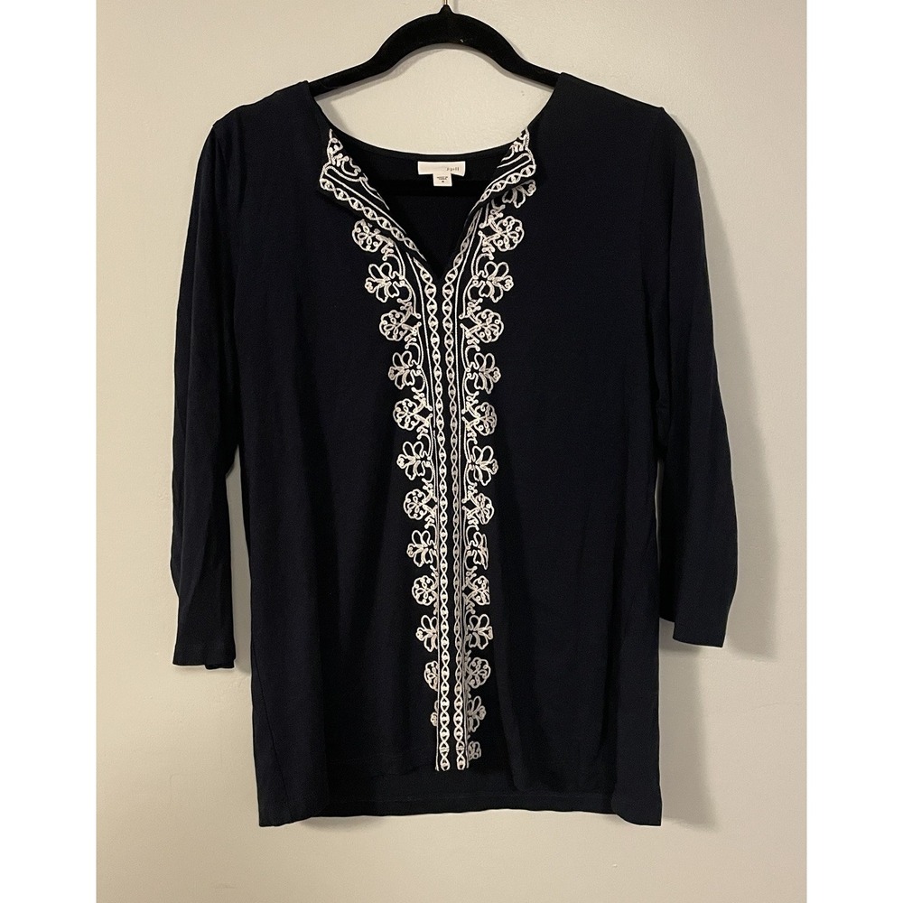 J Jill Size M Embroidered Trim Split‎ Neck Top 3/4 Sleeves Navy White Pullover